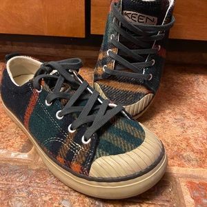 Keen | Shoes | Keen Elsa Iii Wool Plaid Sneakers | Poshmark